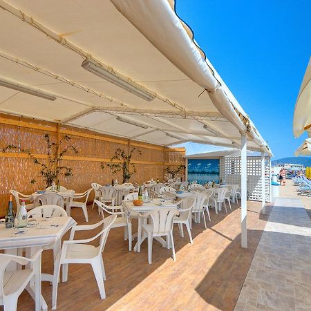 Residence I Giardini Del Conero ポルト・レカナーティ エクステリア 写真