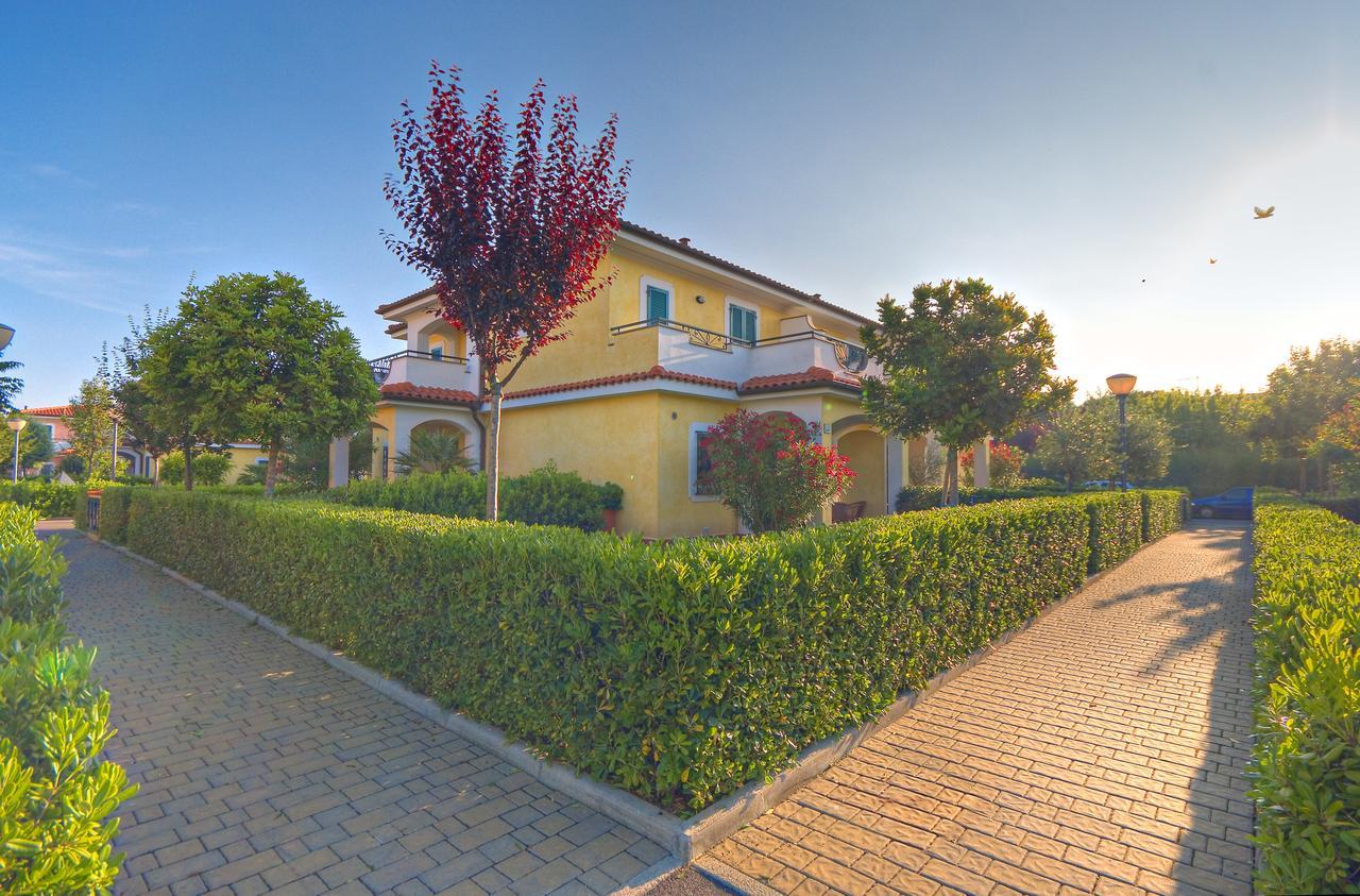 Residence I Giardini Del Conero ポルト・レカナーティ エクステリア 写真